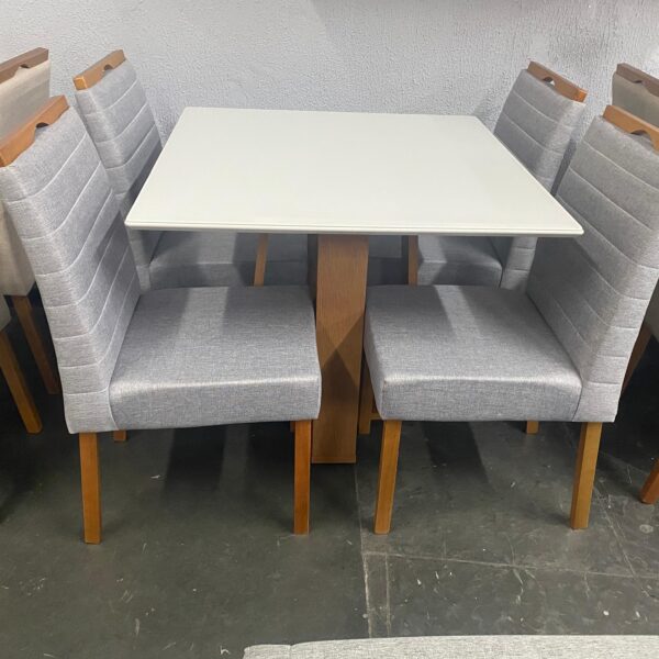 MESA MDF LAQUEADA COM VIDRO